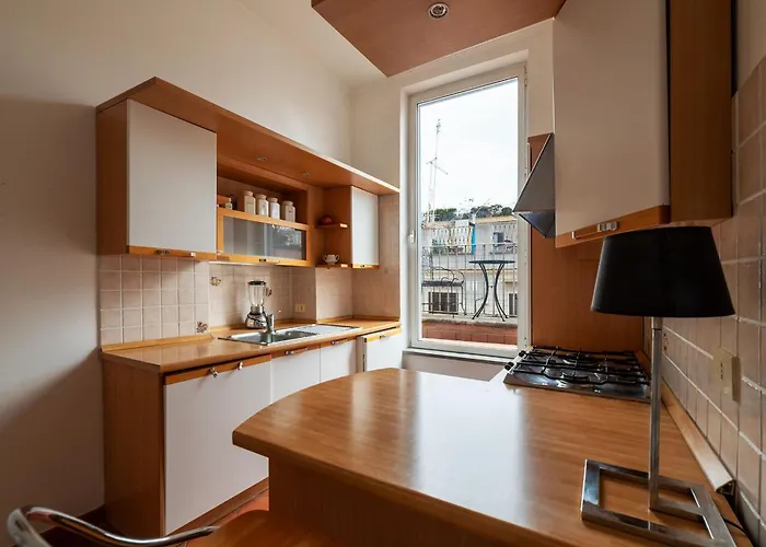 Joivy Welcoming Flat With Balcony Near Piazza Di Spagna Apartament *